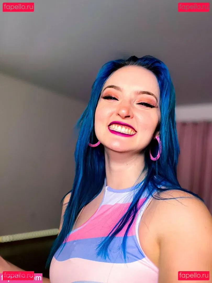 Littlesiha Onlyfans Photo Gallery 