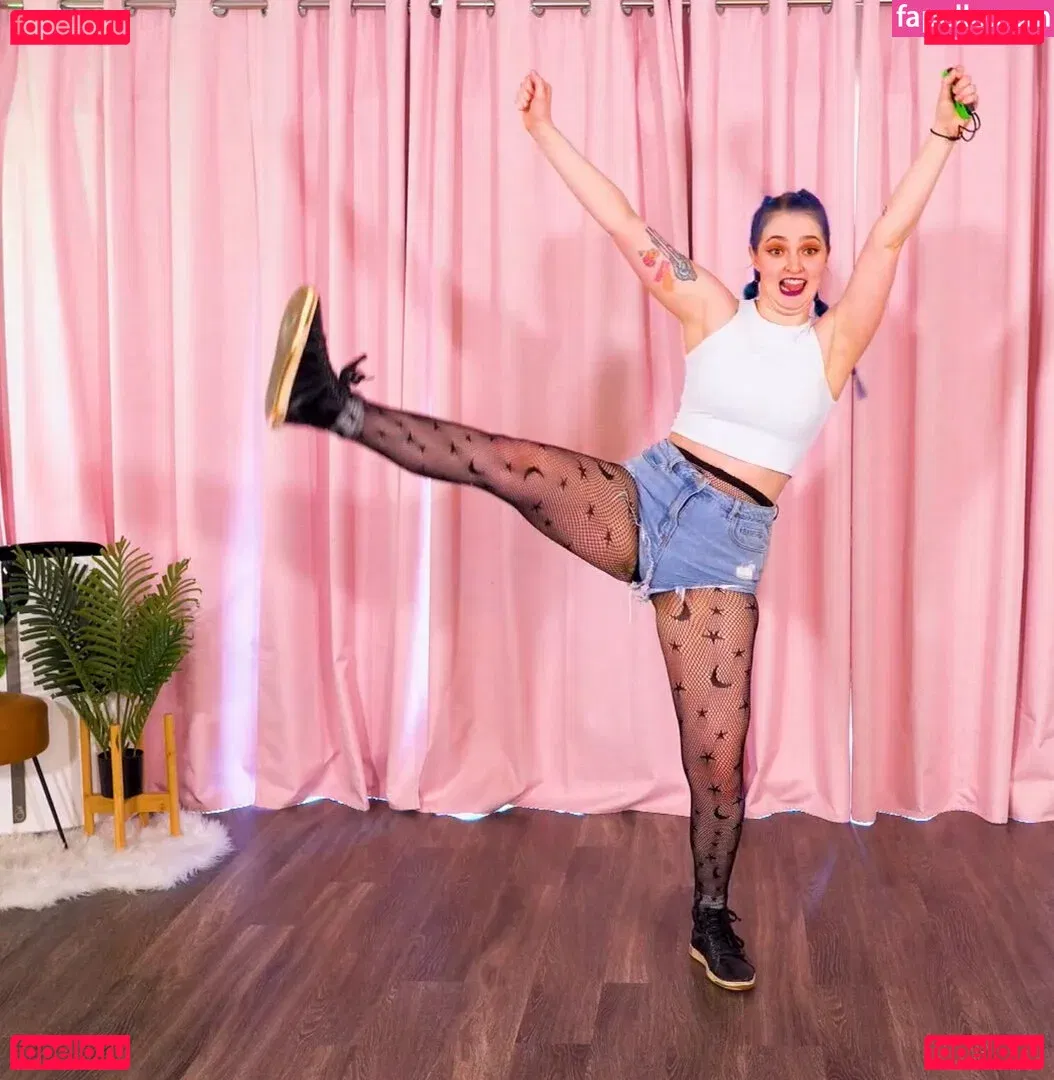 Littlesiha Onlyfans Photo Gallery 