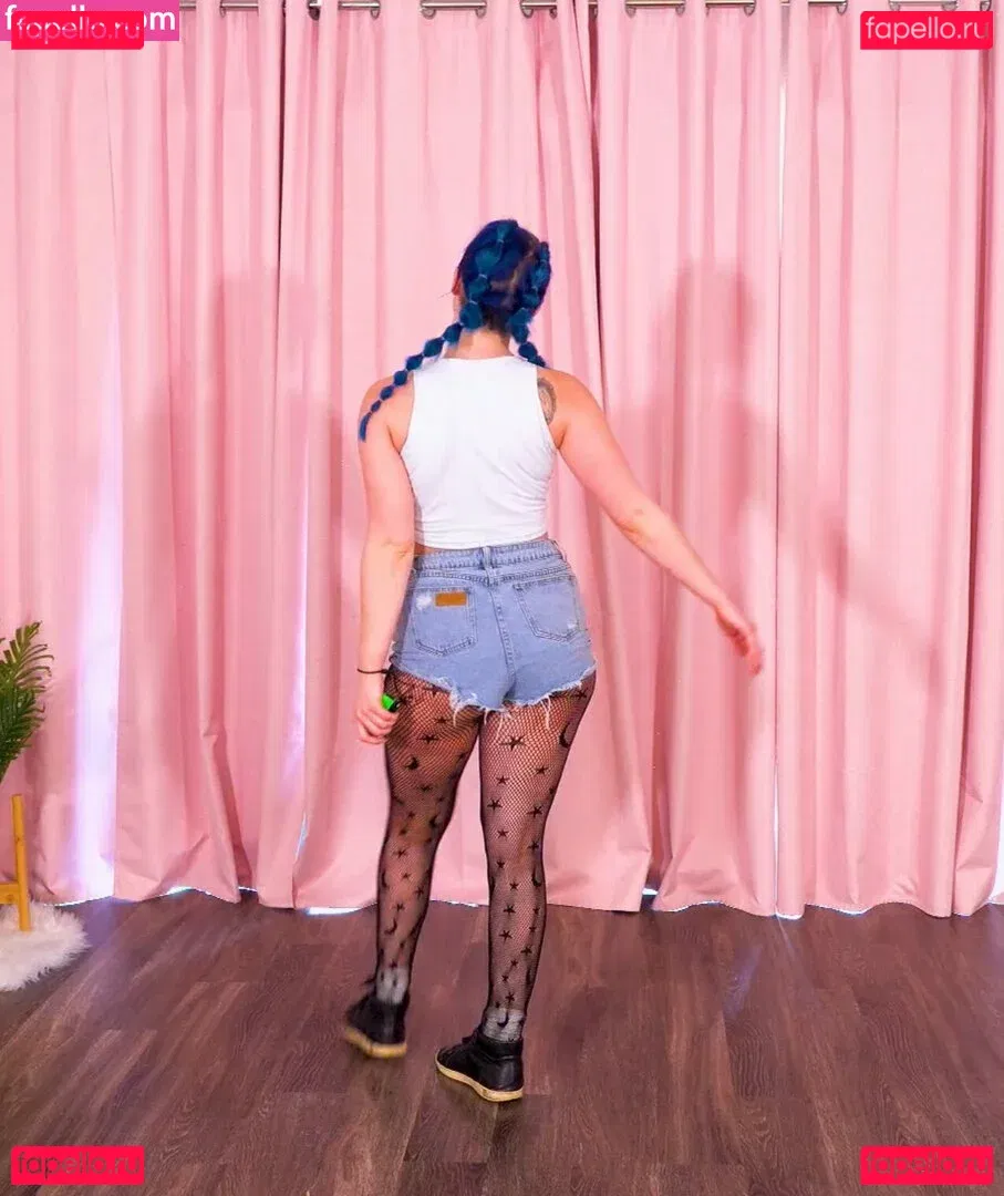 Littlesiha Onlyfans Photo Gallery 