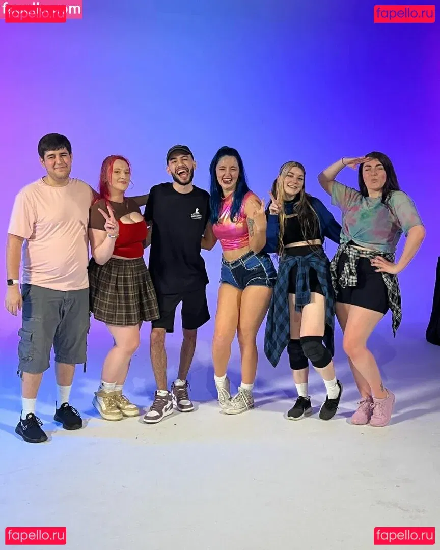 Littlesiha Onlyfans Photo Gallery 