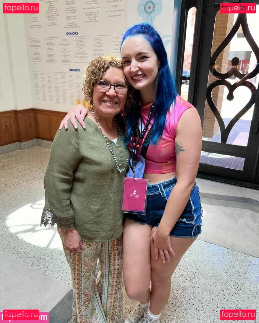 Littlesiha Onlyfans Photo Gallery 