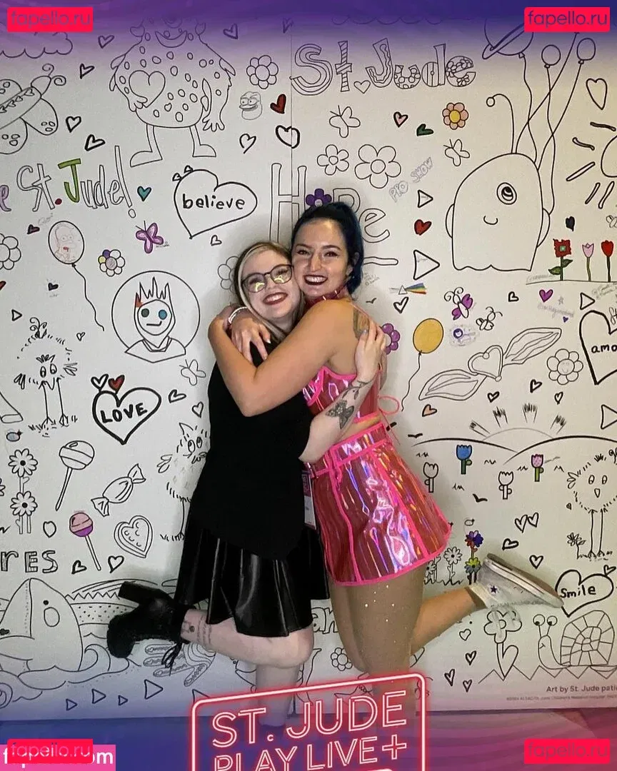 Littlesiha Onlyfans Photo Gallery 