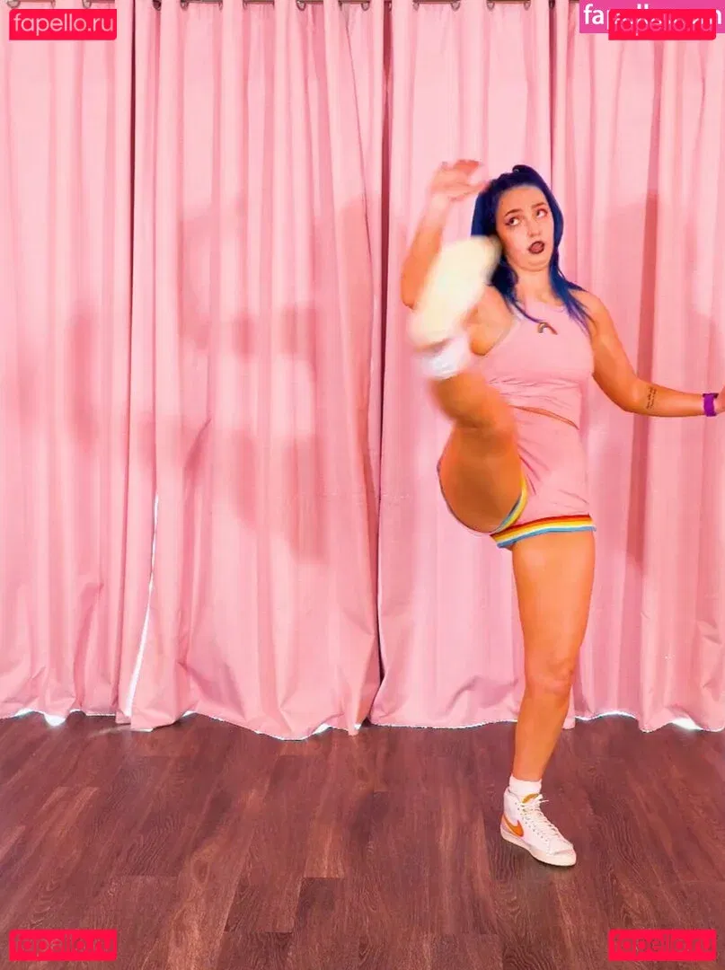 Littlesiha Onlyfans Photo Gallery 