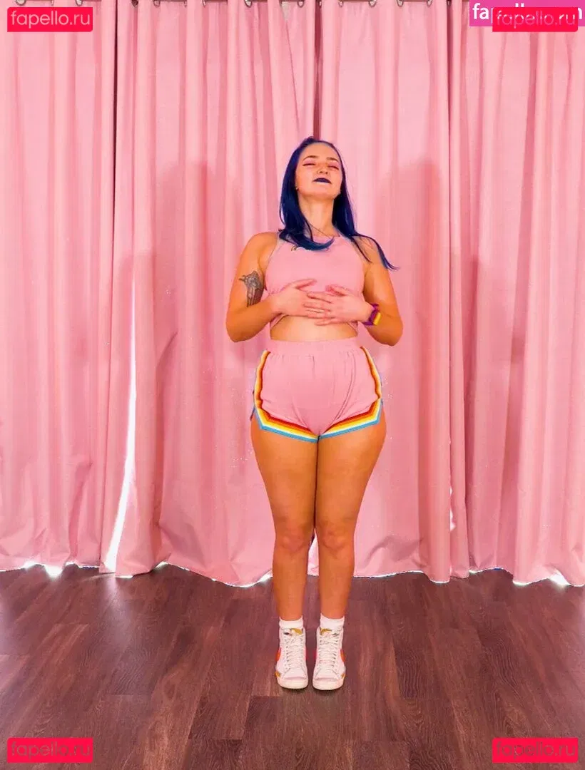 Littlesiha Onlyfans Photo Gallery 