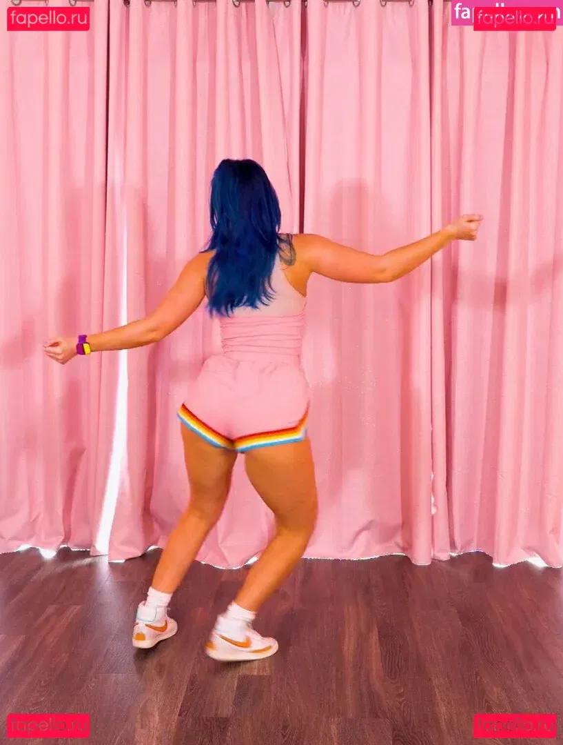 Littlesiha Onlyfans Photo Gallery 