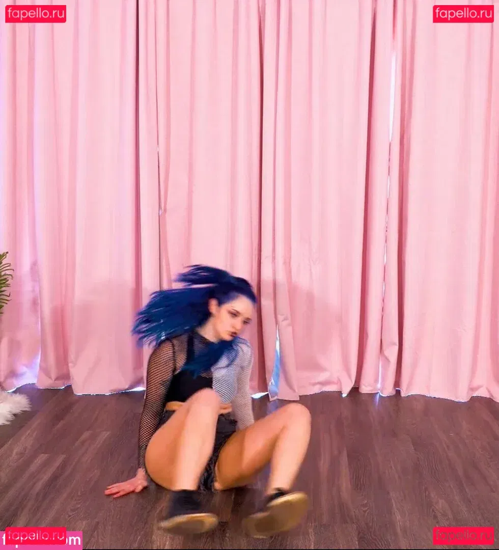 Littlesiha Onlyfans Photo Gallery 