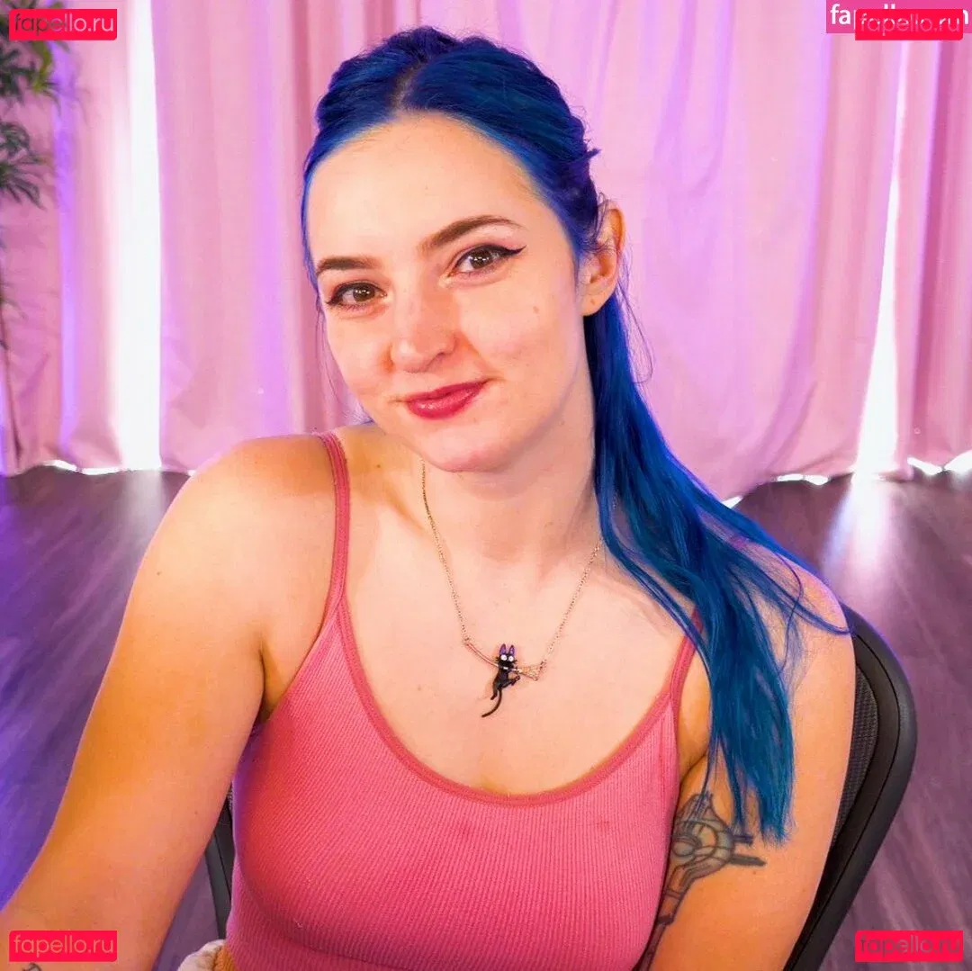 Littlesiha Onlyfans Photo Gallery 