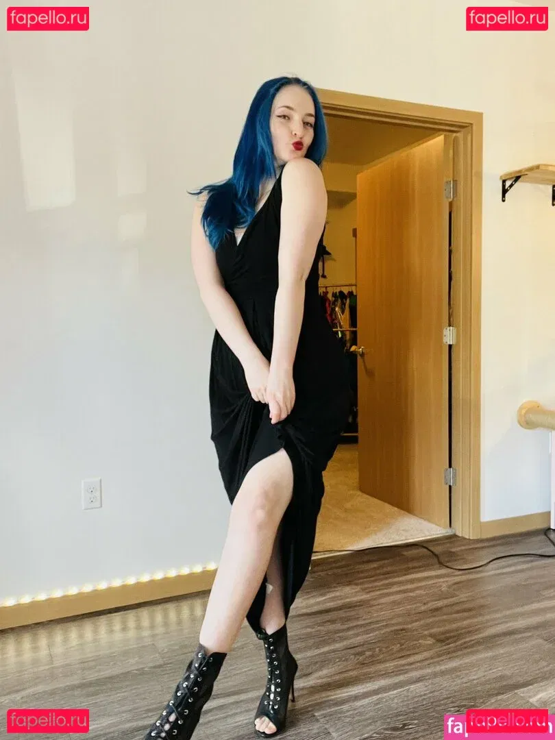 Littlesiha Onlyfans Photo Gallery 