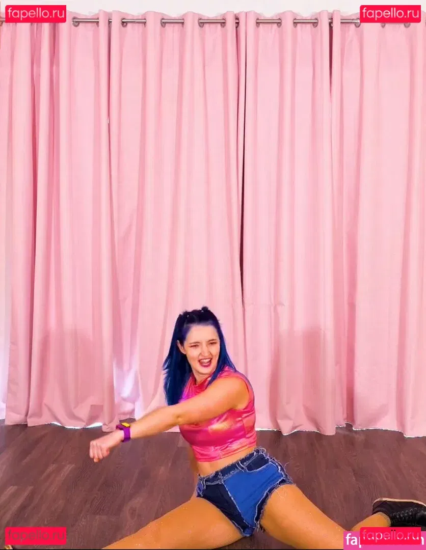 Littlesiha Onlyfans Photo Gallery 