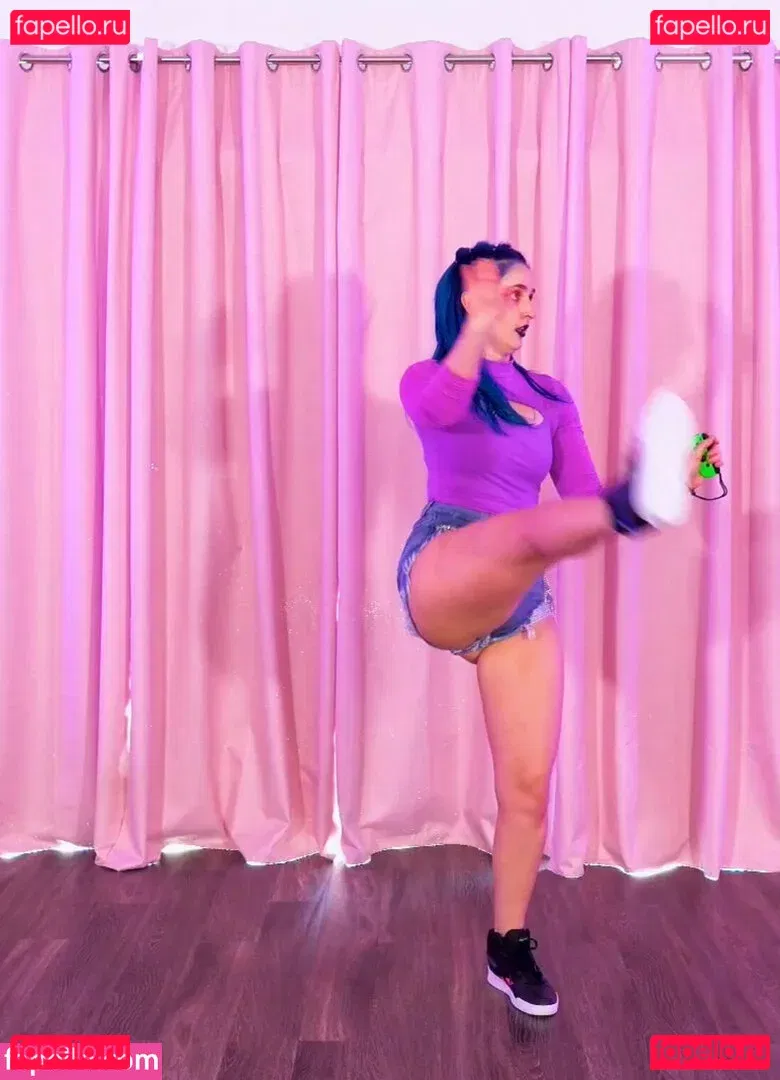 Littlesiha Onlyfans Photo Gallery 