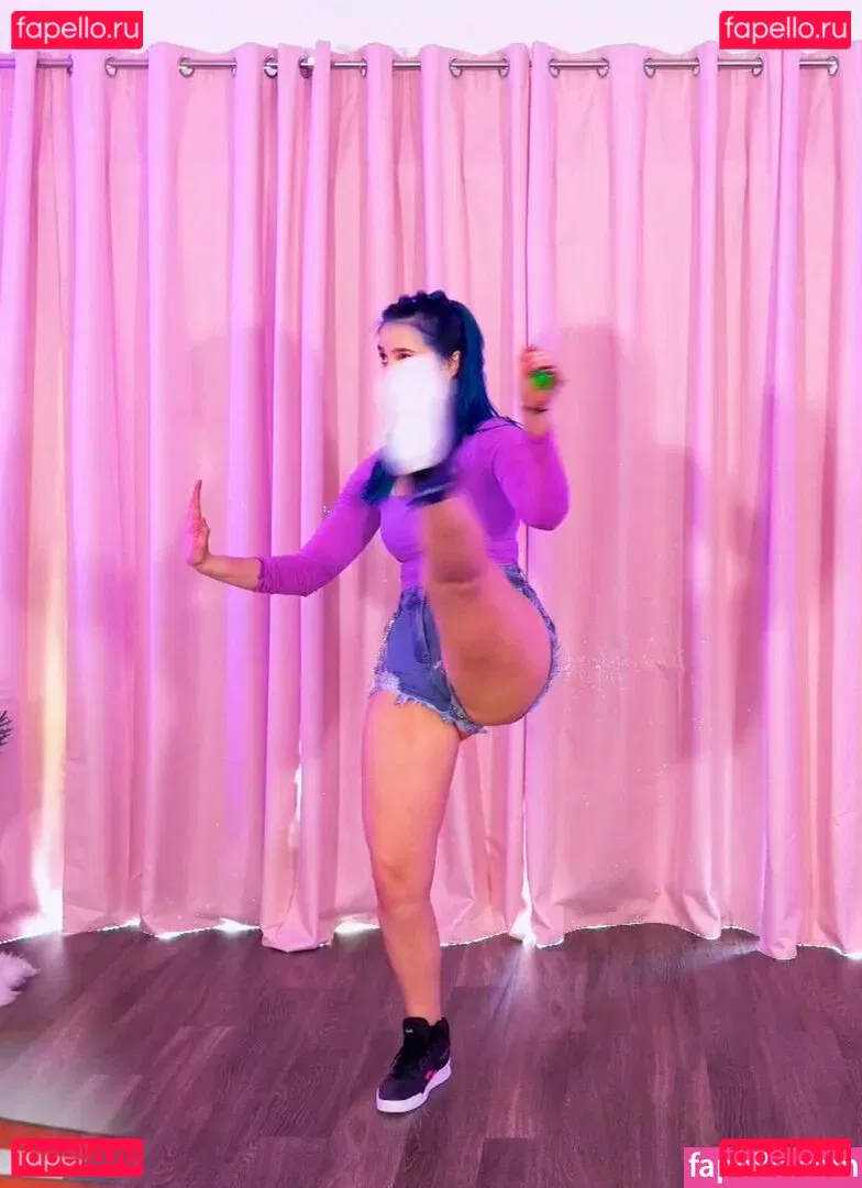 Littlesiha Onlyfans Photo Gallery 