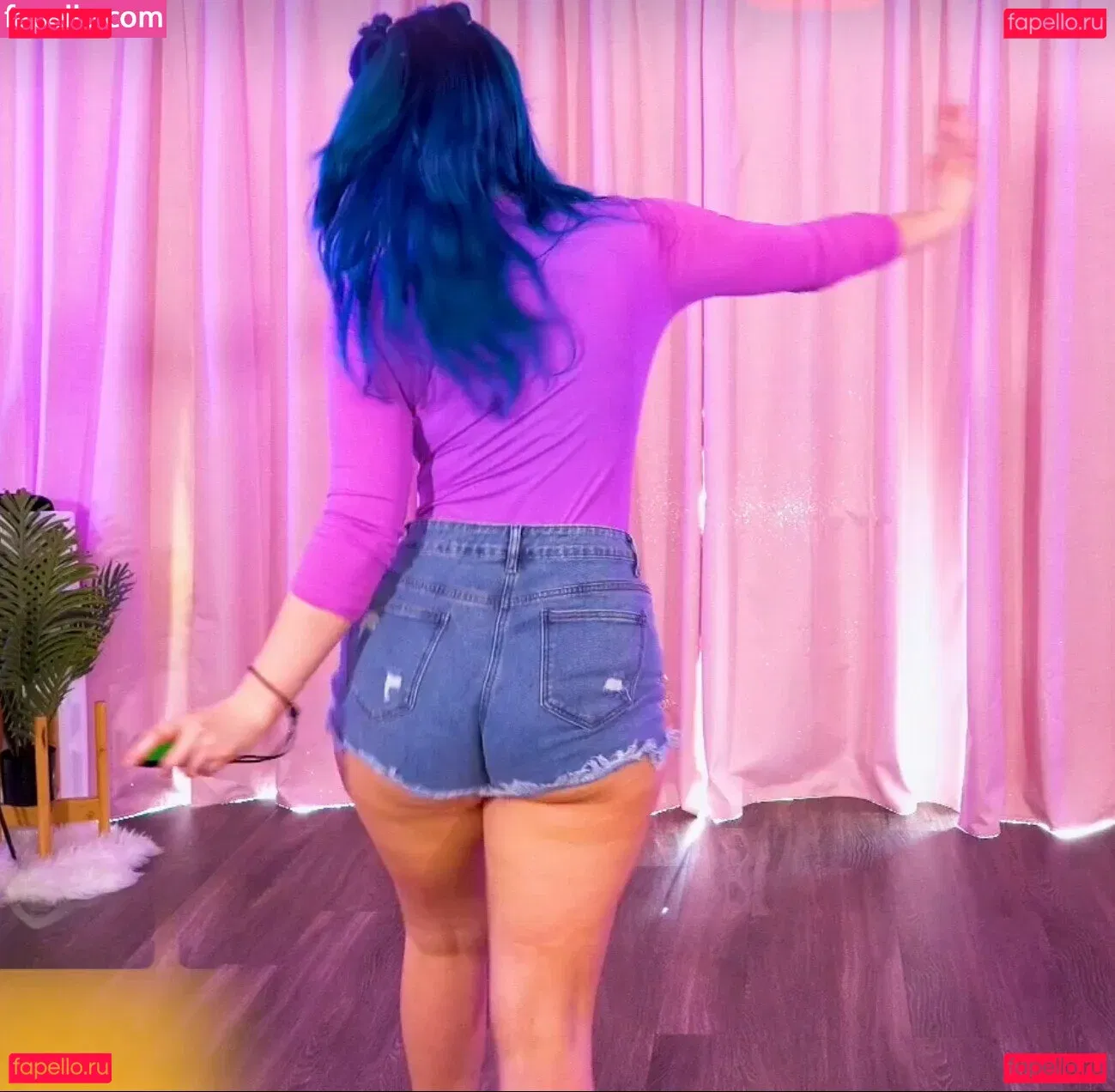 Littlesiha Onlyfans Photo Gallery 