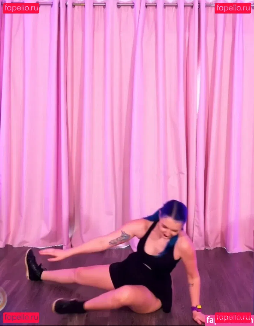 Littlesiha Onlyfans Photo Gallery 