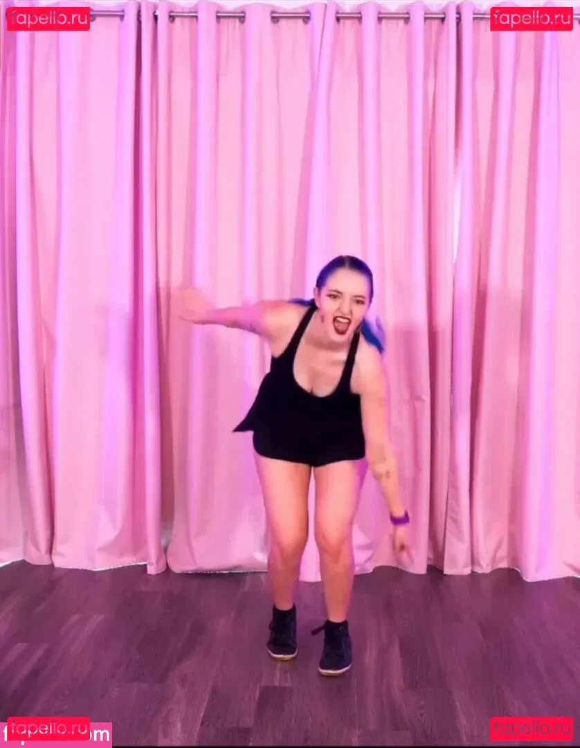 Littlesiha Onlyfans Photo Gallery 