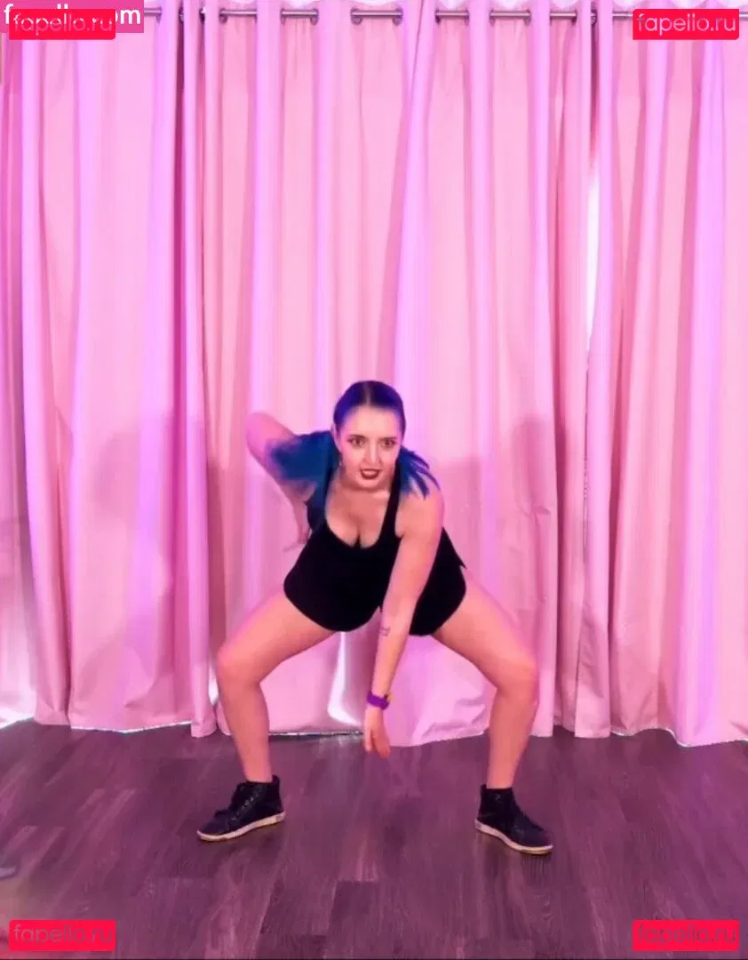 Littlesiha Onlyfans Photo Gallery 