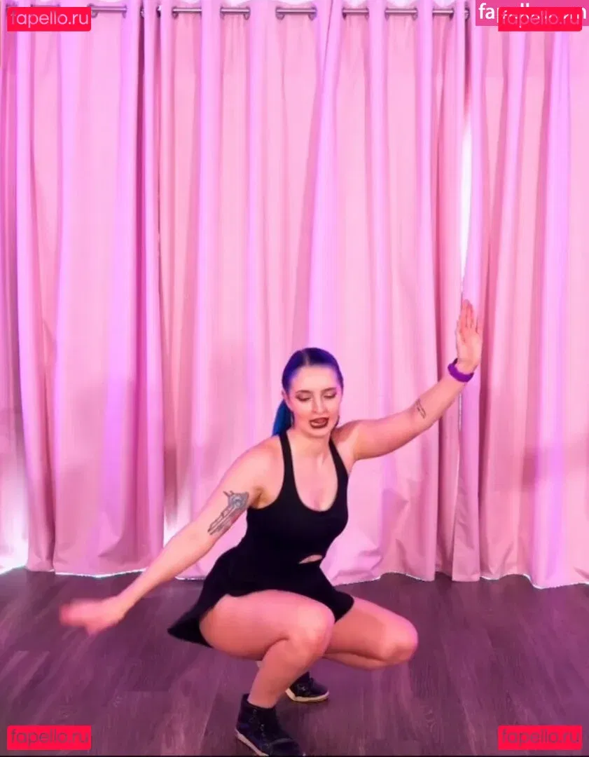 Littlesiha Onlyfans Photo Gallery 