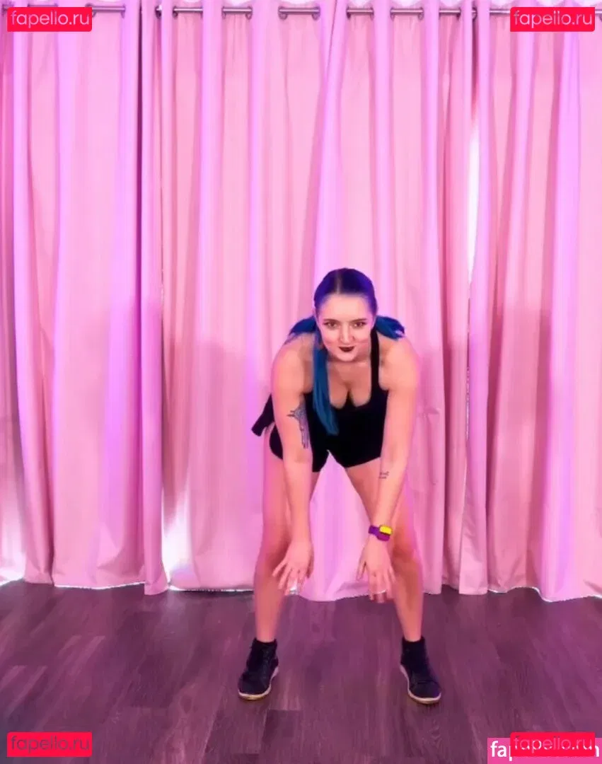 Littlesiha Onlyfans Photo Gallery 