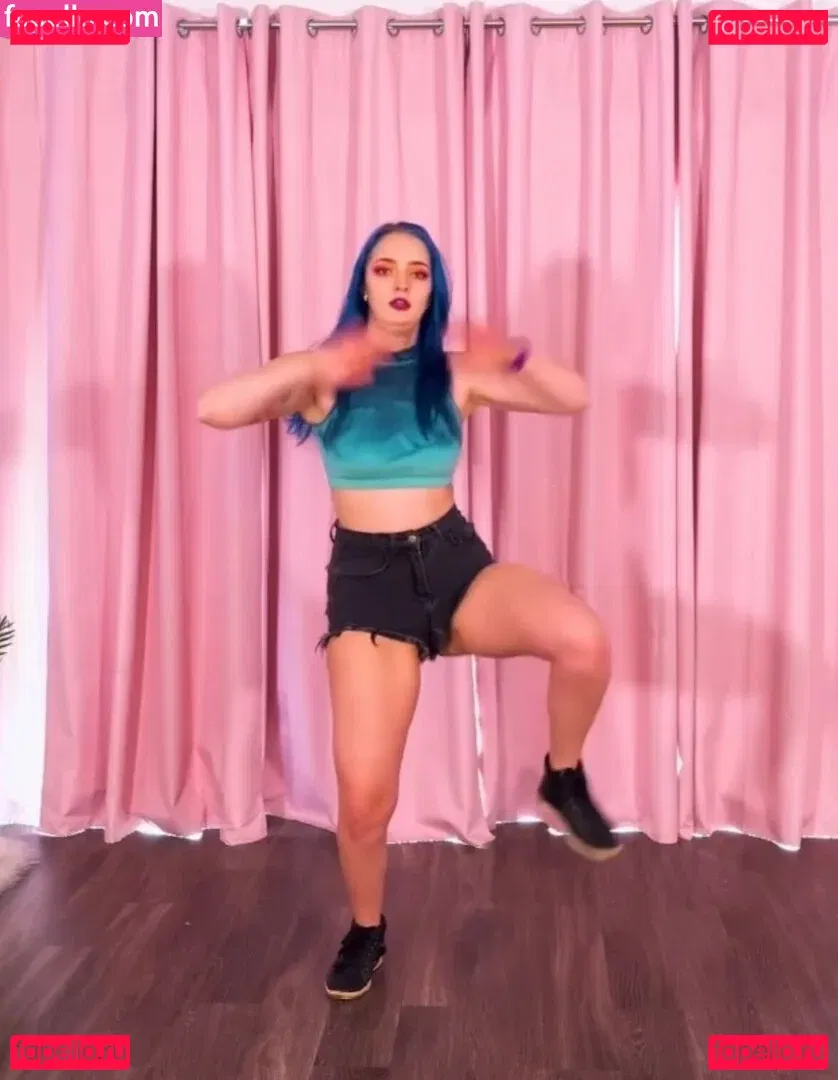 Littlesiha Onlyfans Photo Gallery 