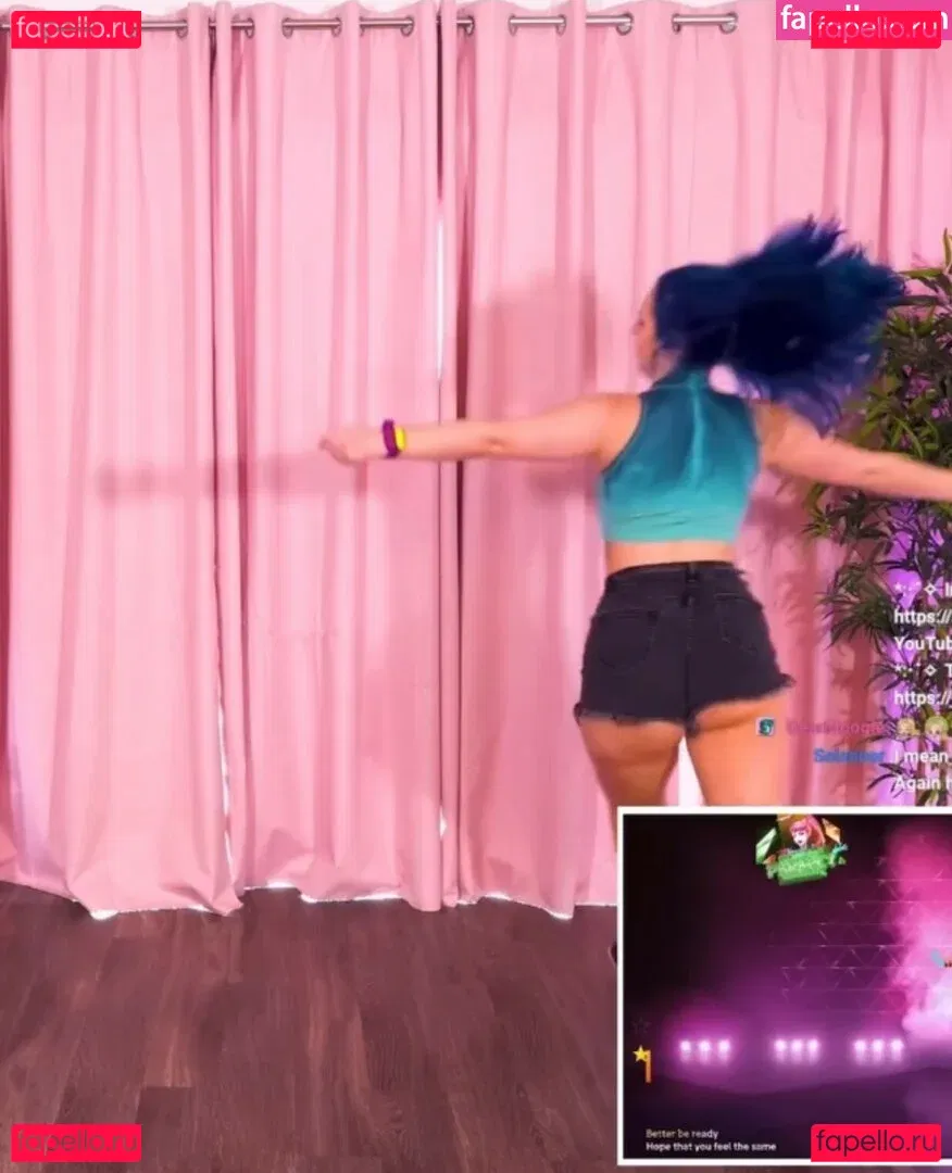 Littlesiha Onlyfans Photo Gallery 