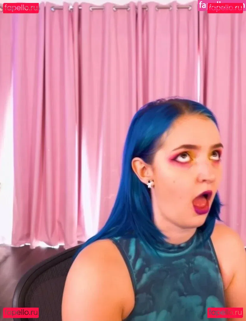 Littlesiha Onlyfans Photo Gallery 