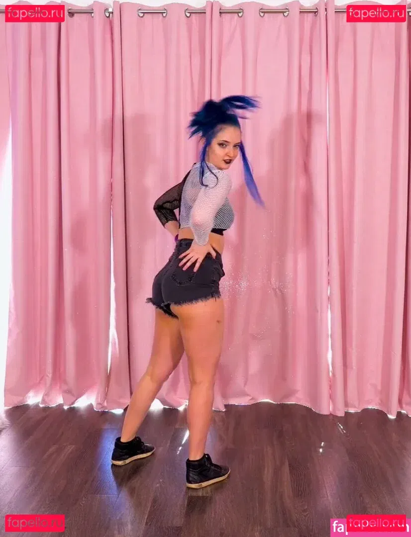 Littlesiha Onlyfans Photo Gallery 