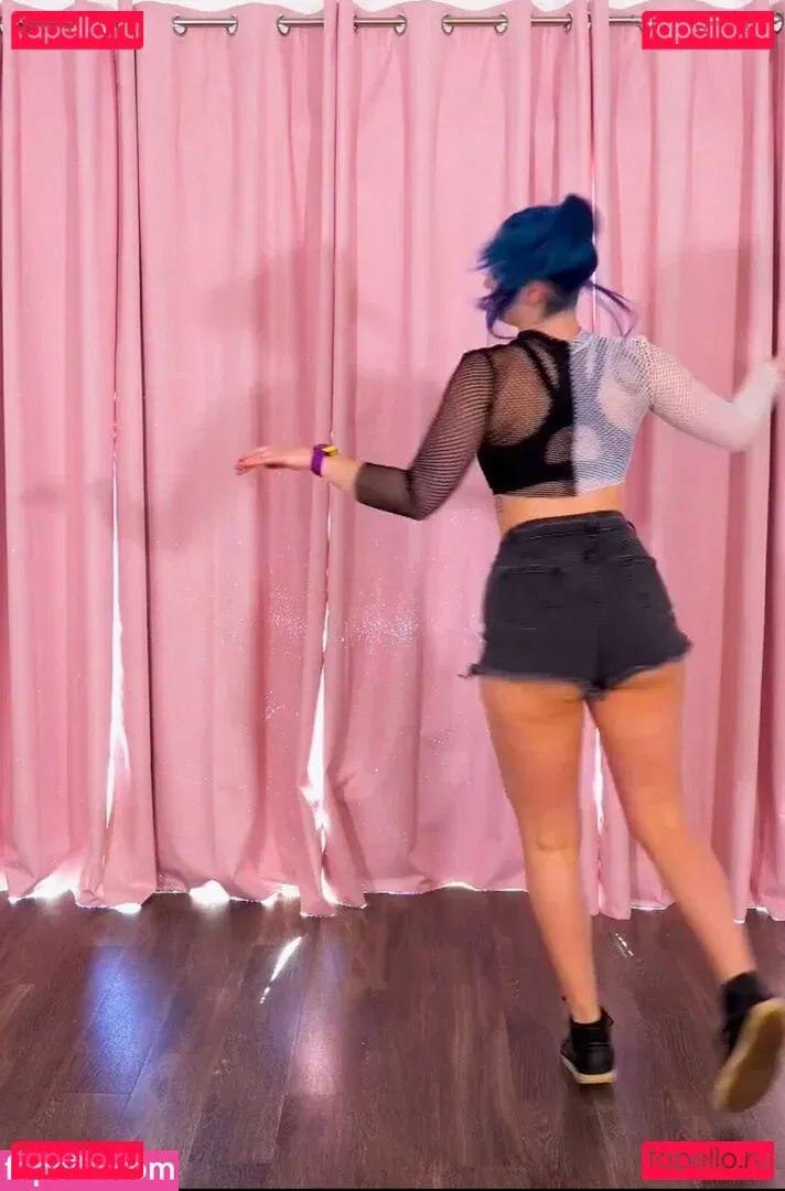 Littlesiha Onlyfans Photo Gallery 