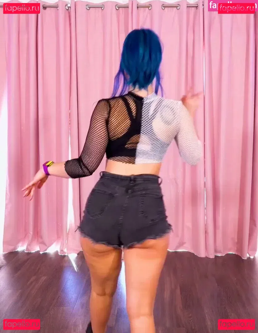 Littlesiha Onlyfans Photo Gallery 