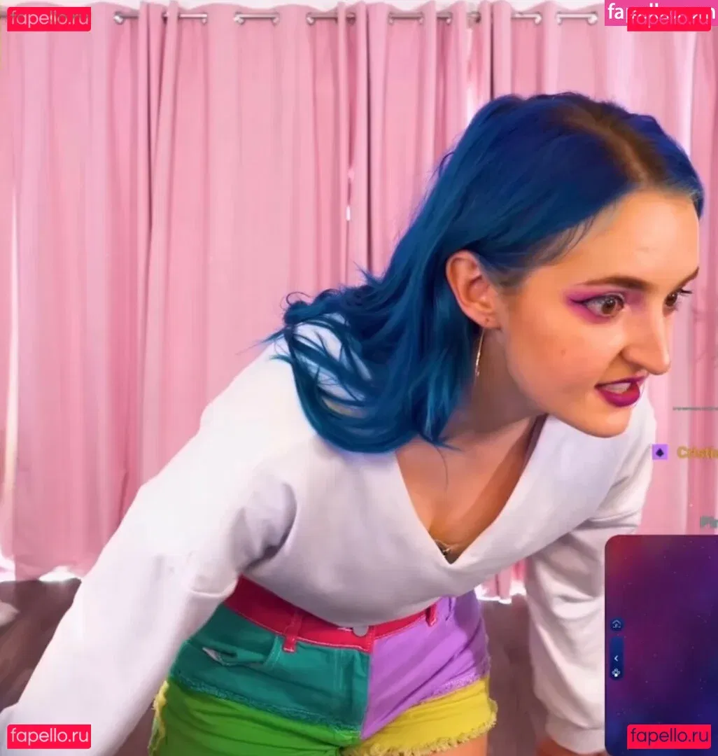 Littlesiha Onlyfans Photo Gallery 