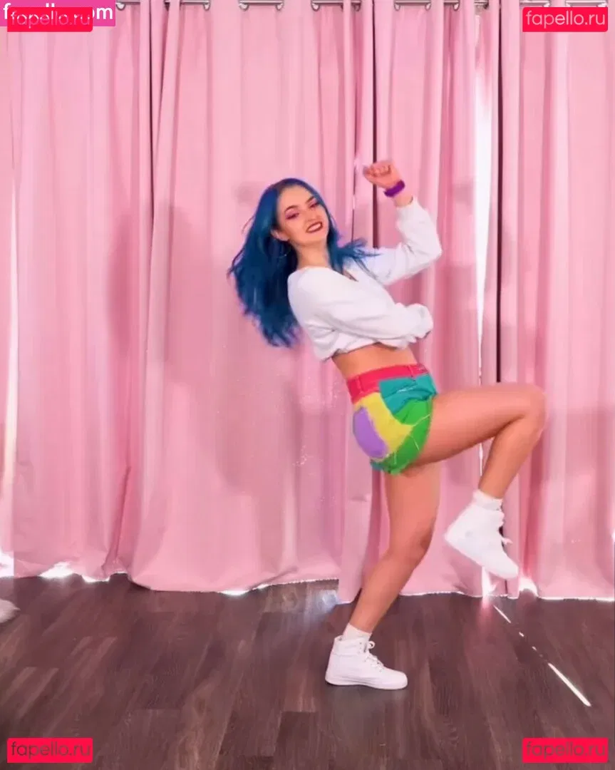 Littlesiha Onlyfans Photo Gallery 