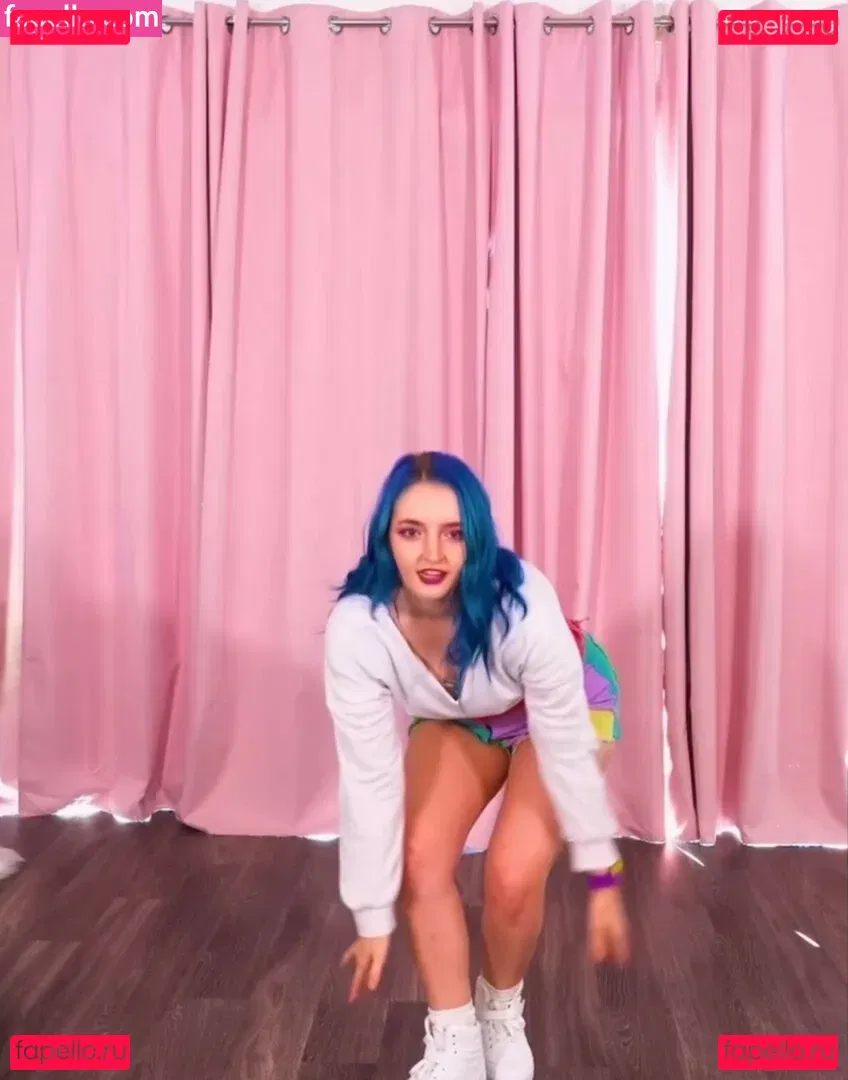 Littlesiha Onlyfans Photo Gallery 