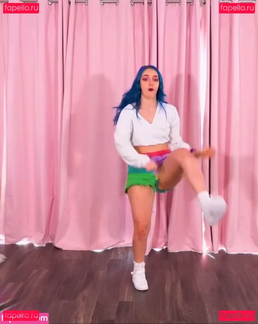 Littlesiha Onlyfans Photo Gallery 