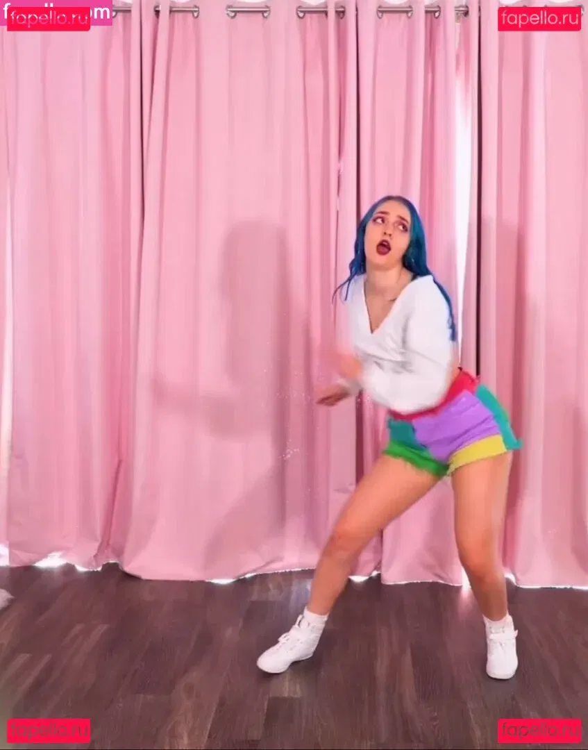 Littlesiha Onlyfans Photo Gallery 