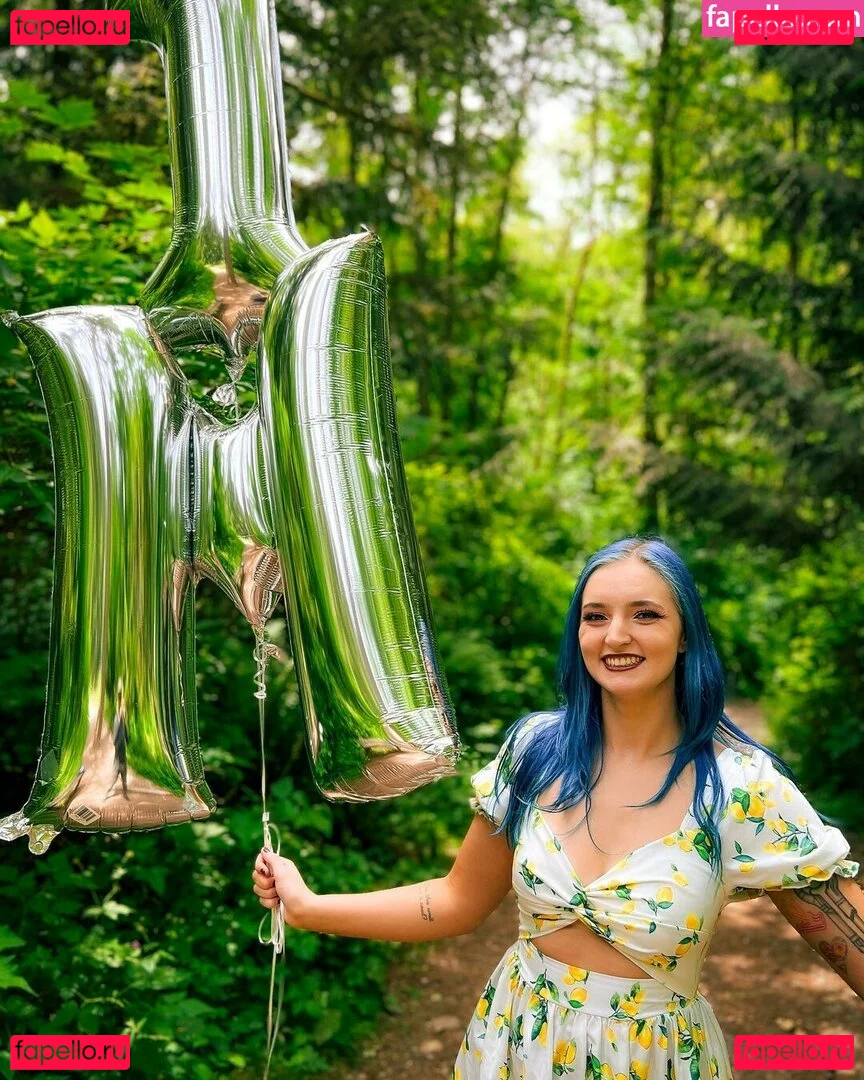 Littlesiha Onlyfans Photo Gallery 