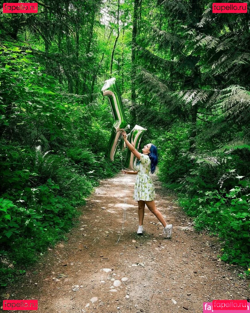 Littlesiha Onlyfans Photo Gallery 