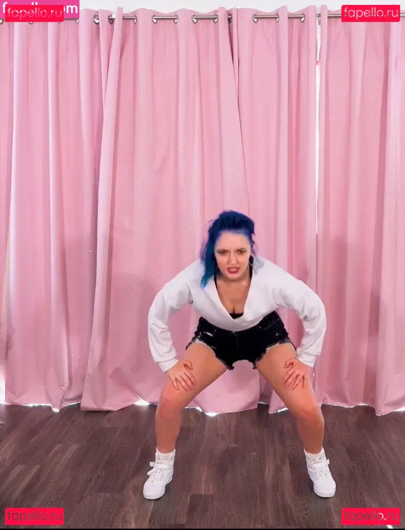 Littlesiha Onlyfans Photo Gallery 