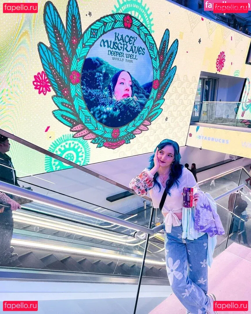 Littlesiha Onlyfans Photo Gallery 