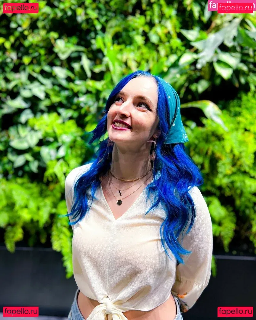 Littlesiha Onlyfans Photo Gallery 