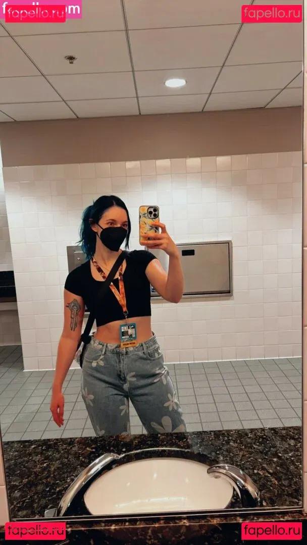 Littlesiha Onlyfans Photo Gallery 