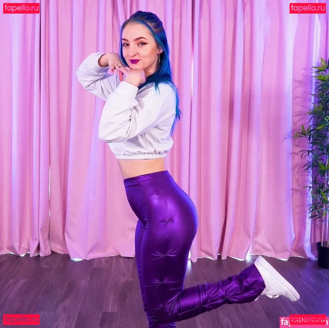 Littlesiha Onlyfans Photo Gallery 