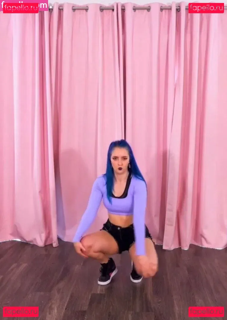 Littlesiha Onlyfans Photo Gallery 