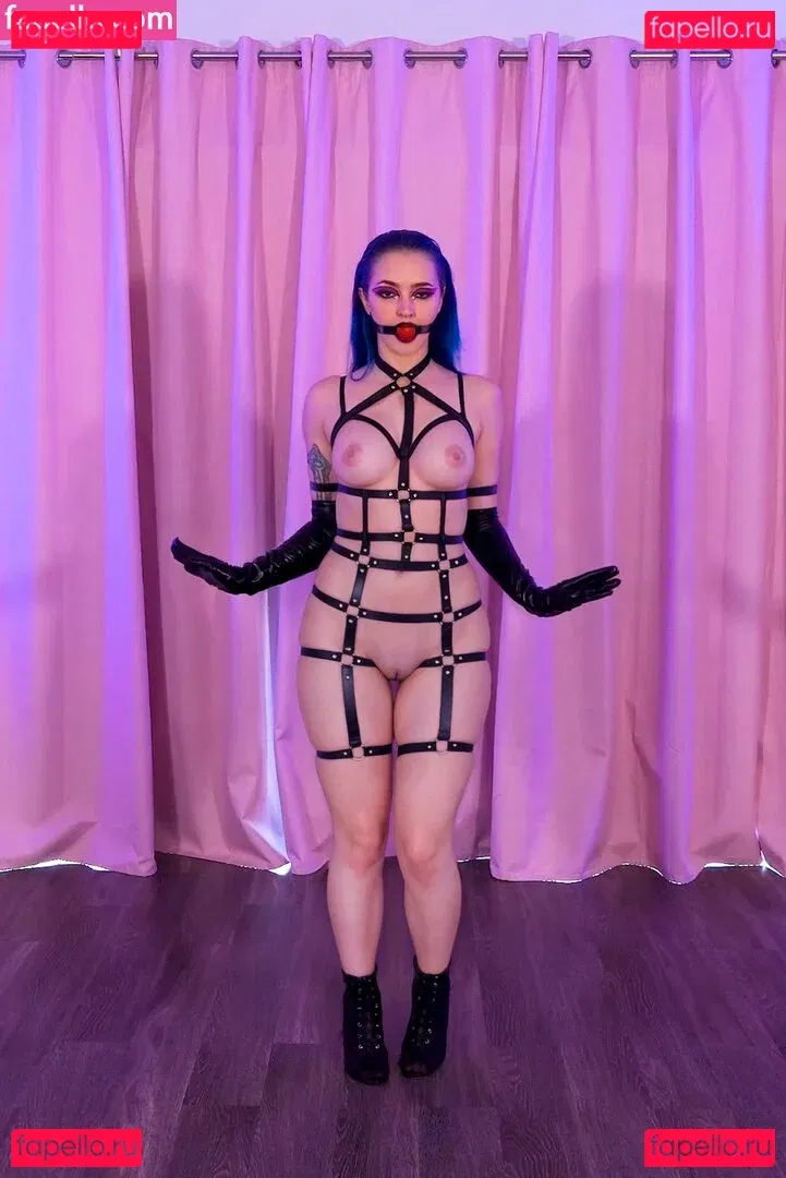 Littlesiha Onlyfans Photo Gallery 