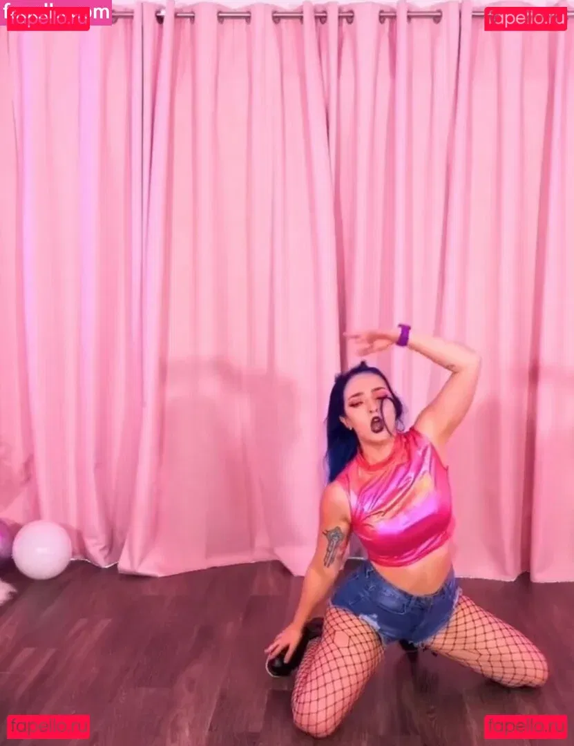 Littlesiha Onlyfans Photo Gallery 