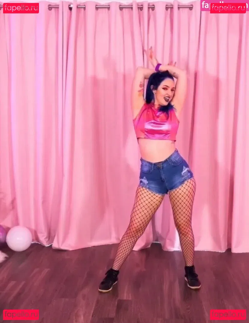 Littlesiha Onlyfans Photo Gallery 