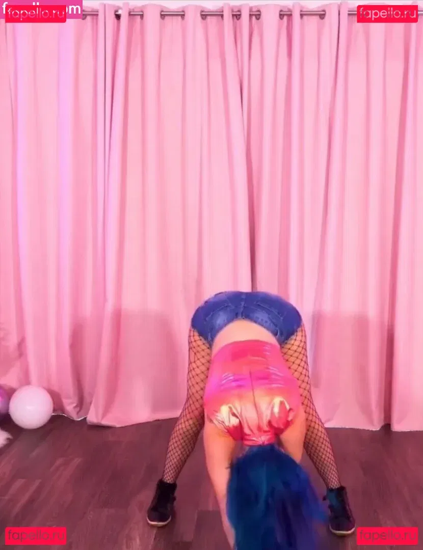 Littlesiha Onlyfans Photo Gallery 