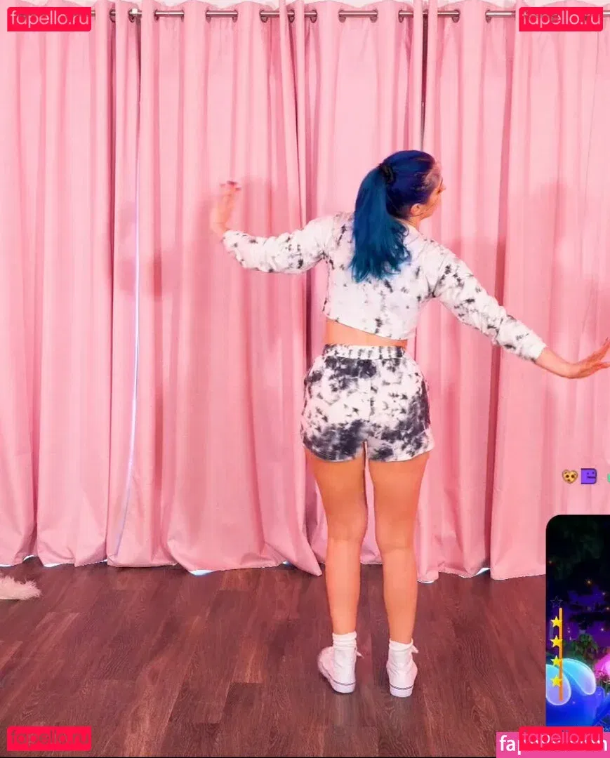 Littlesiha Onlyfans Photo Gallery 