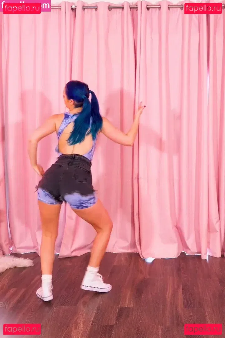 Littlesiha Onlyfans Photo Gallery 