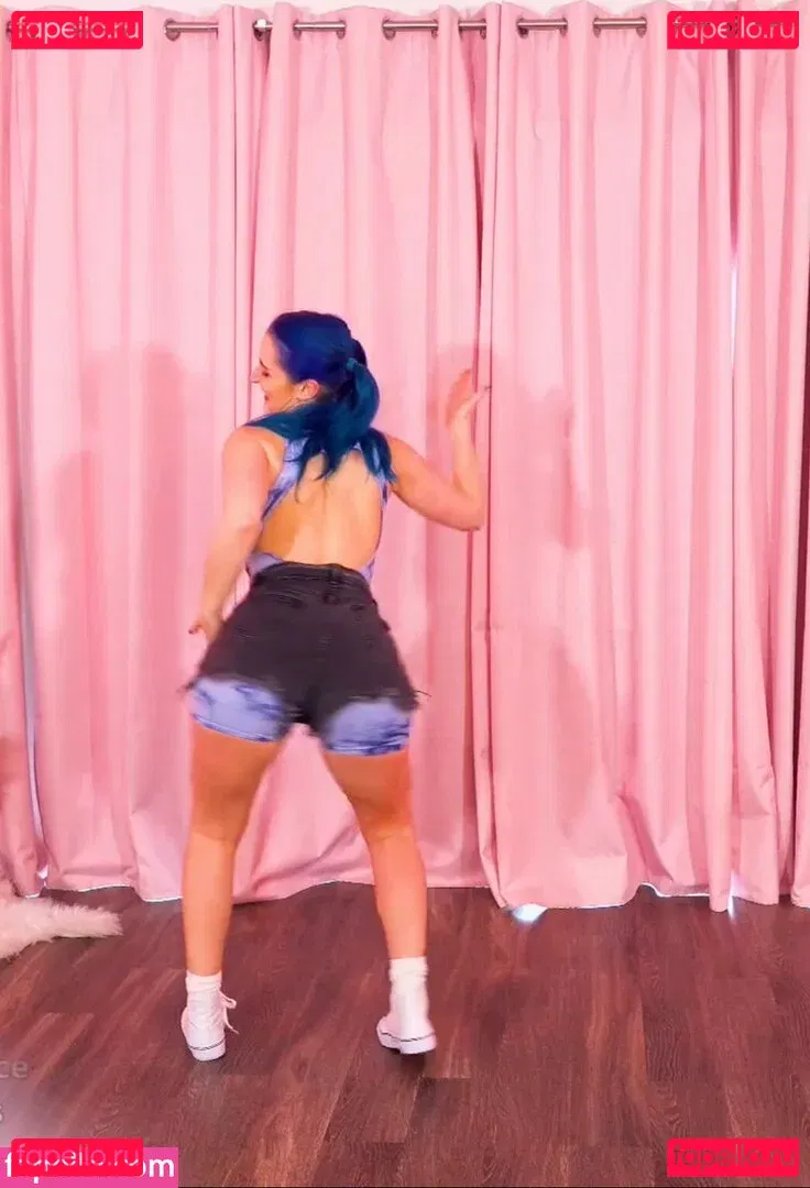 Littlesiha Onlyfans Photo Gallery 