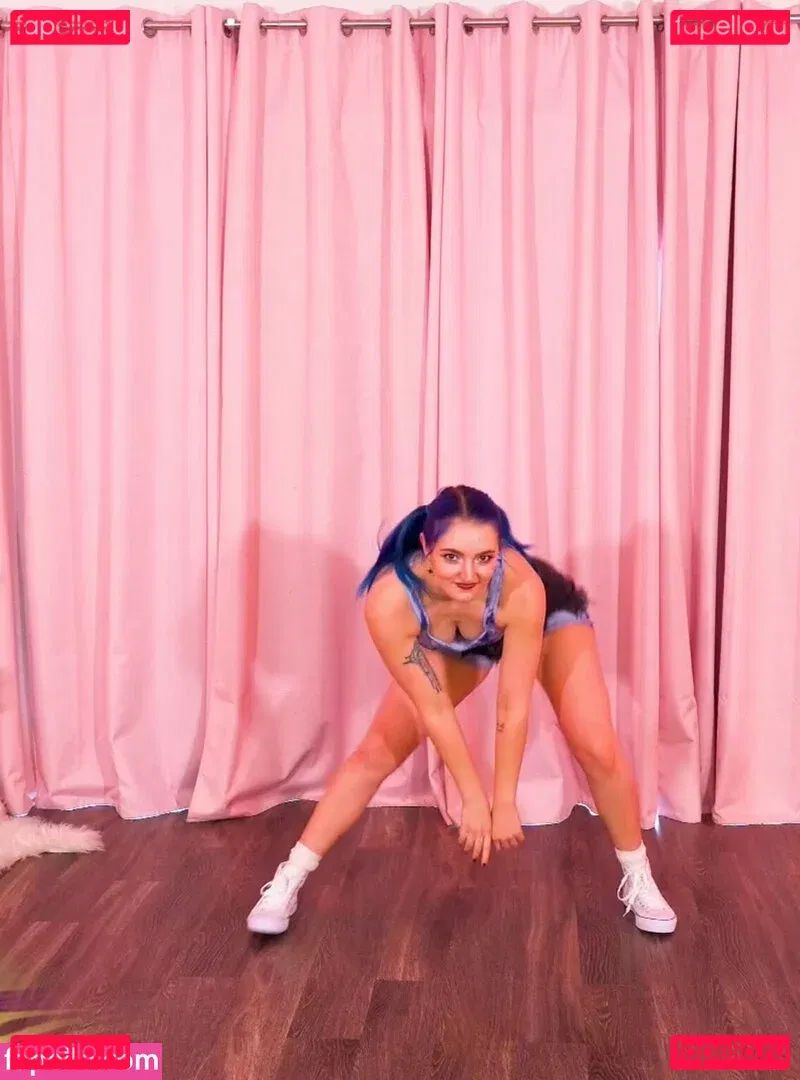 Littlesiha Onlyfans Photo Gallery 