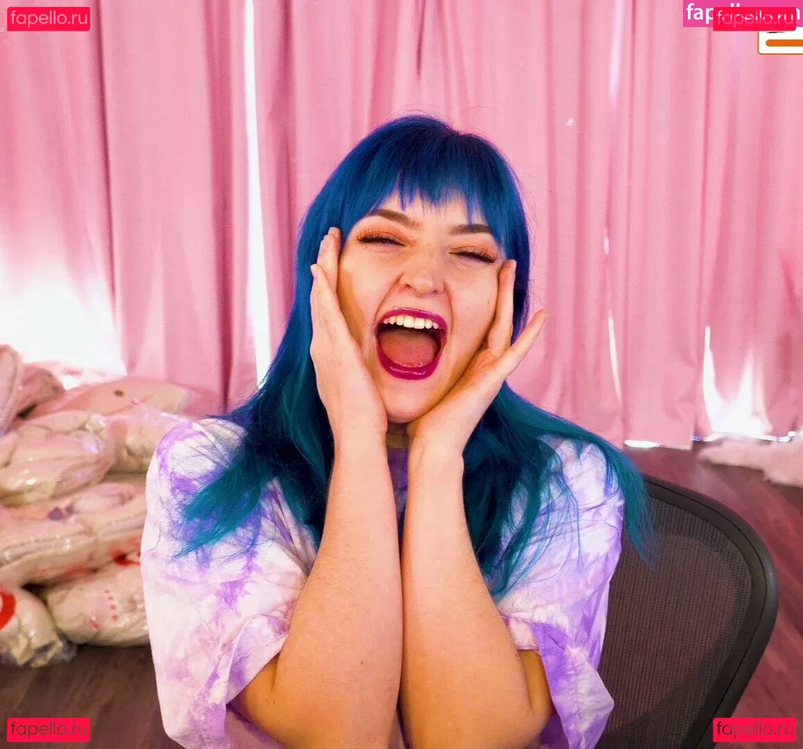 Littlesiha Onlyfans Photo Gallery 