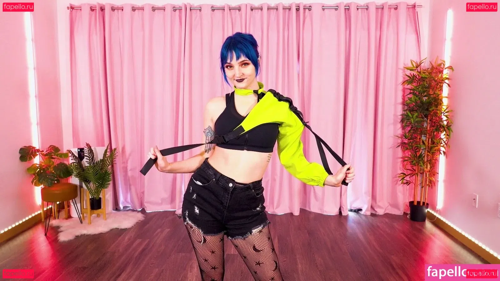 Littlesiha Onlyfans Photo Gallery 